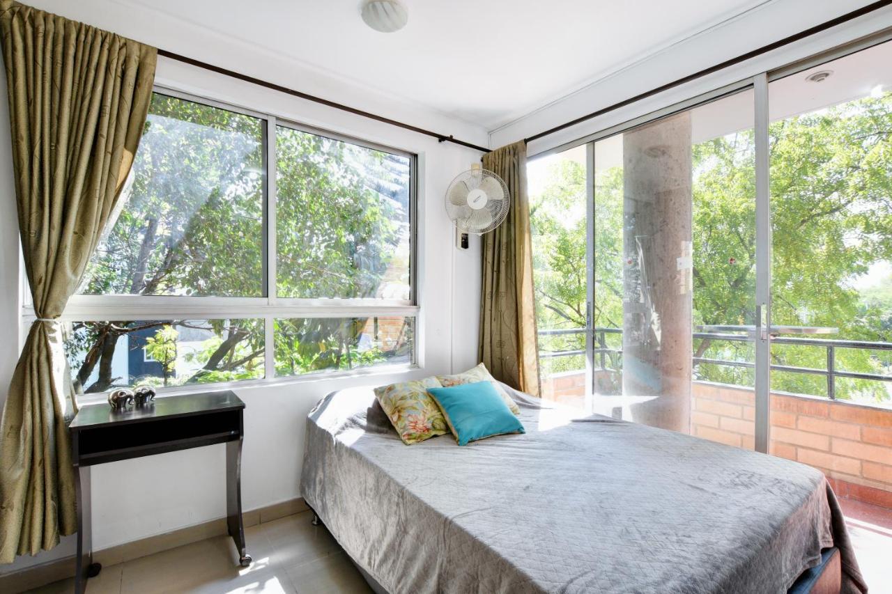 International House Co-Living Hostel Medellin Ngoại thất bức ảnh