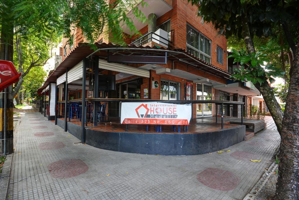 International House Co-Living Hostel Medellin Ngoại thất bức ảnh