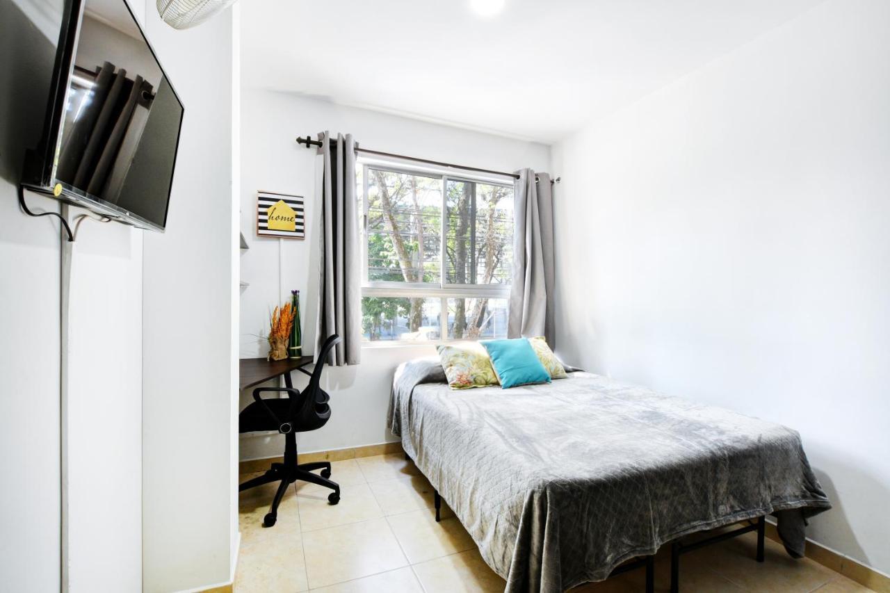 International House Co-Living Hostel Medellin Ngoại thất bức ảnh